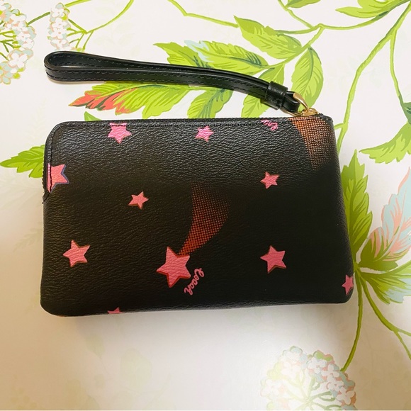 NWOT Coach canvas wristlet pouch wallet with Star Print Pink Black $78 - Picture 2 of 4